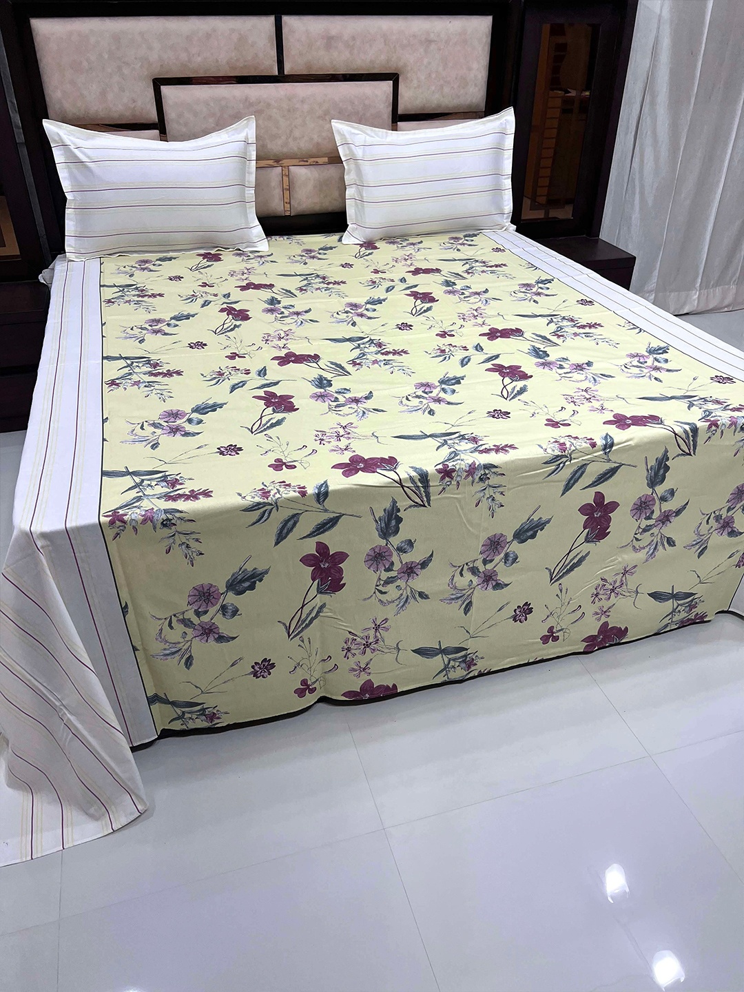 Pure Decor Yellow & Grey Floral 380 TC King Pure Cotton Bedsheet with 2 Pillow Covers
Pure Decor Yellow & Grey Floral 380 TC King Pure Cotton Bedsheet with 2 Pillow Covers