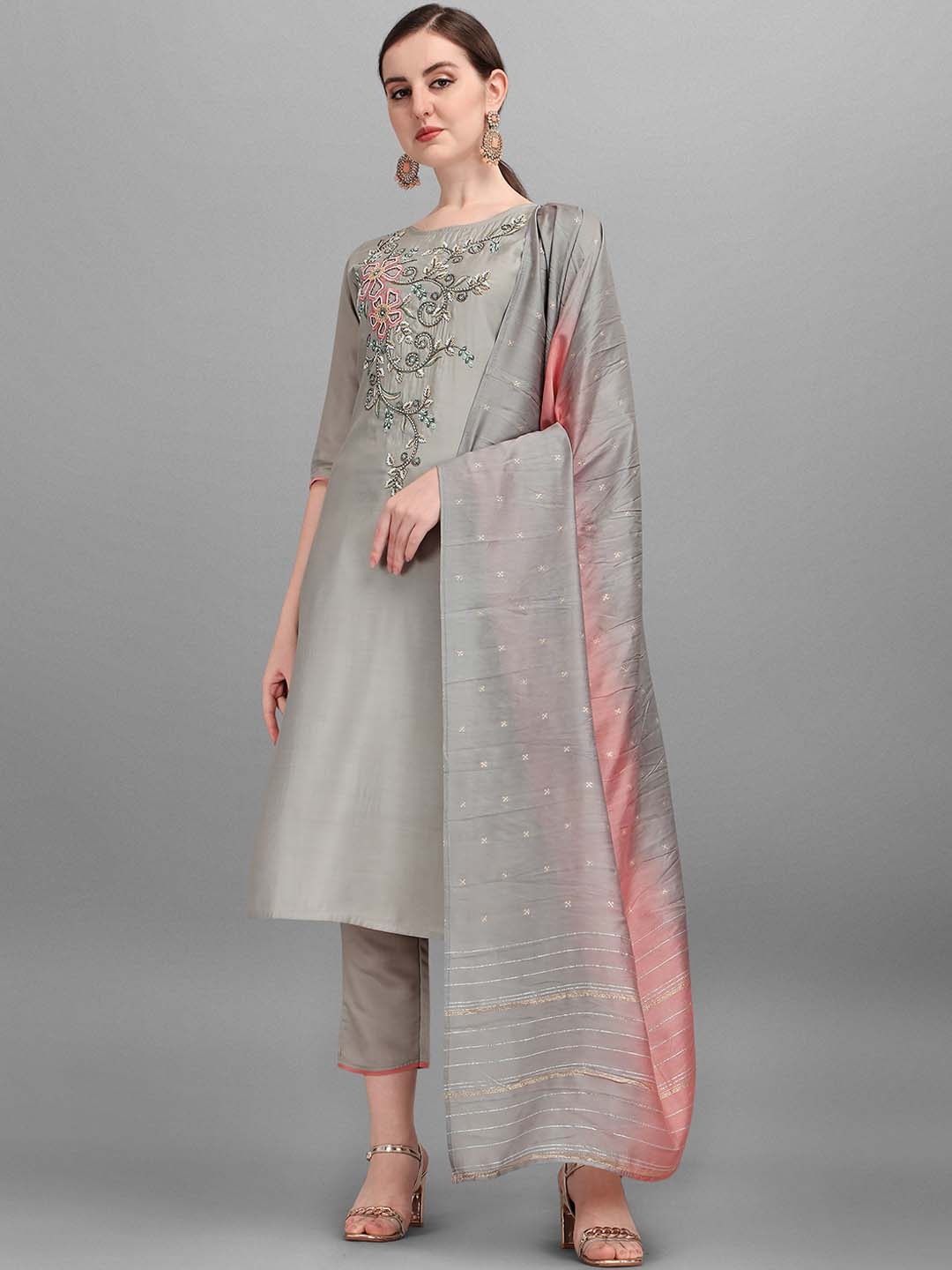 Berrylicious Women Floral Embroidered Beads and Stones Kurta with Trousers & With, Grey
Berrylicious Women Floral Embroidered Beads and Stones Kurta with Trousers & With, Grey