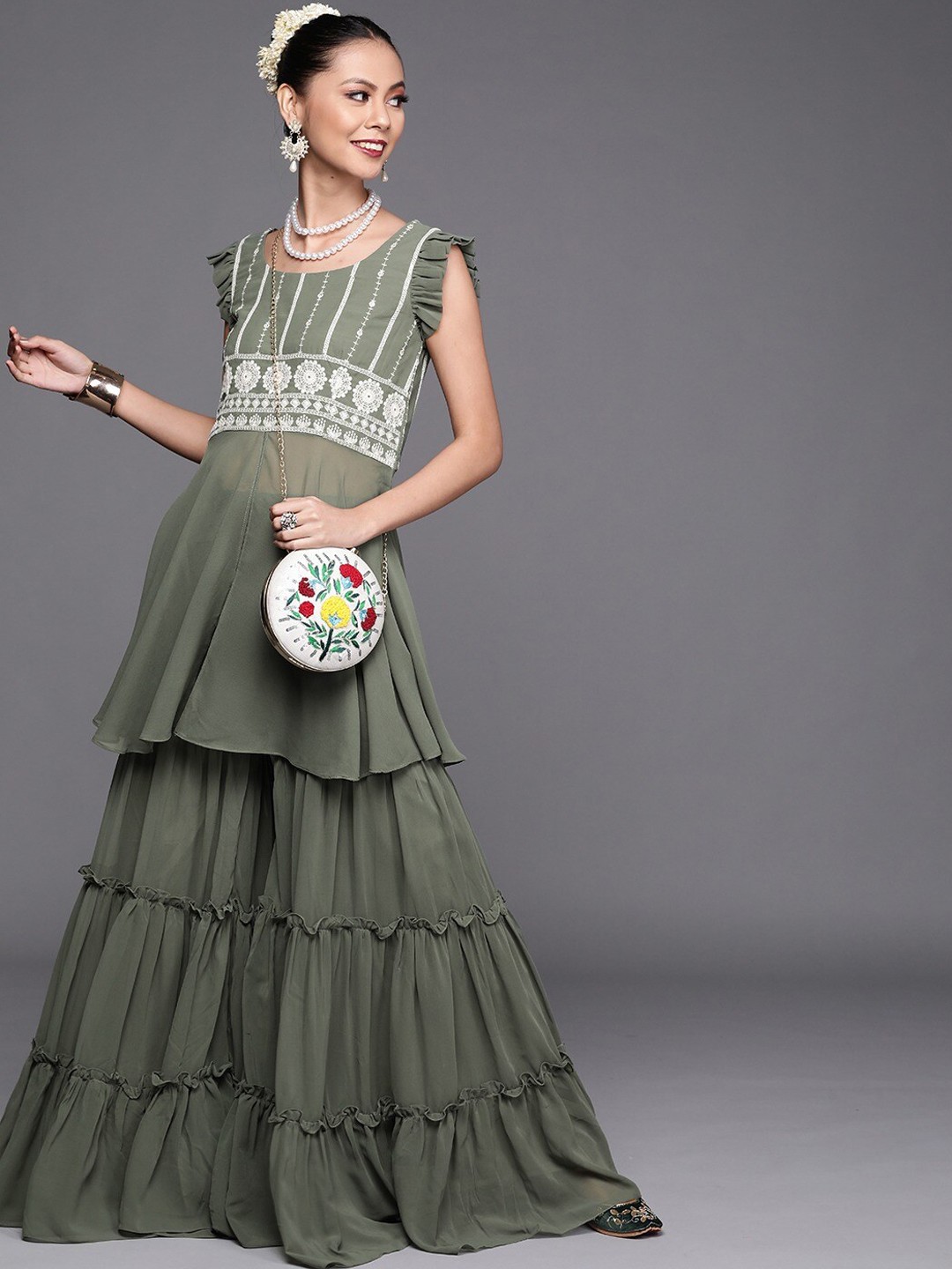 MASSTANI BY INDDUS Ethnic Motifs Embroidered Flared Round Neck Kurta with Sharara, Green
MASSTANI BY INDDUS Ethnic Motifs Embroidered Flared Round Neck Kurta with Sharara, Green