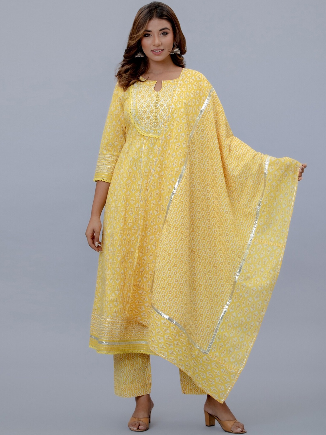 EtnicaWear Women Floral Printed Pleated Pure Cotton Kurta with Pyjamas & Dupatta, Yellow
EtnicaWear Women Floral Printed Pleated Pure Cotton Kurta with Pyjamas & Dupatta, Yellow