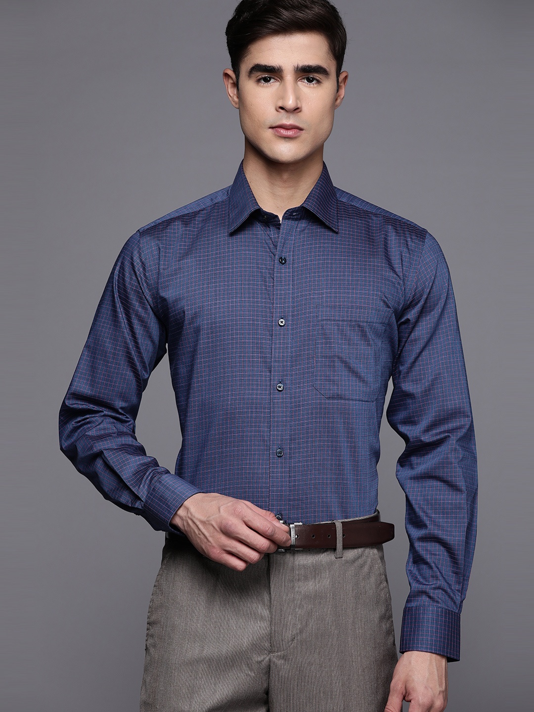 Raymond Men Contemporary Fit Wrinkle Resistant Pure Cotton Checked Formal Shirt, Blue
Raymond Men Contemporary Fit Wrinkle Resistant Pure Cotton Checked Formal Shirt, Blue