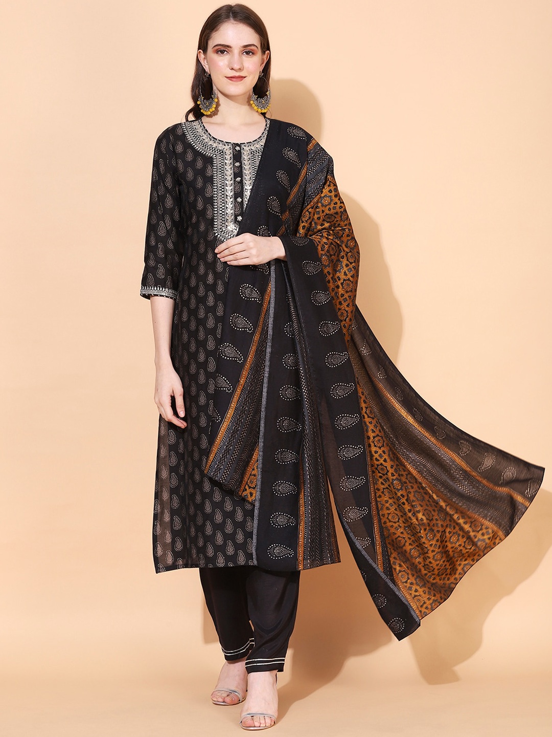 FASHOR Women Ethnic Motifs Printed Sequinned Kurta with Trousers & With Dupatta, Black
FASHOR Women Ethnic Motifs Printed Sequinned Kurta with Trousers & With Dupatta, Black