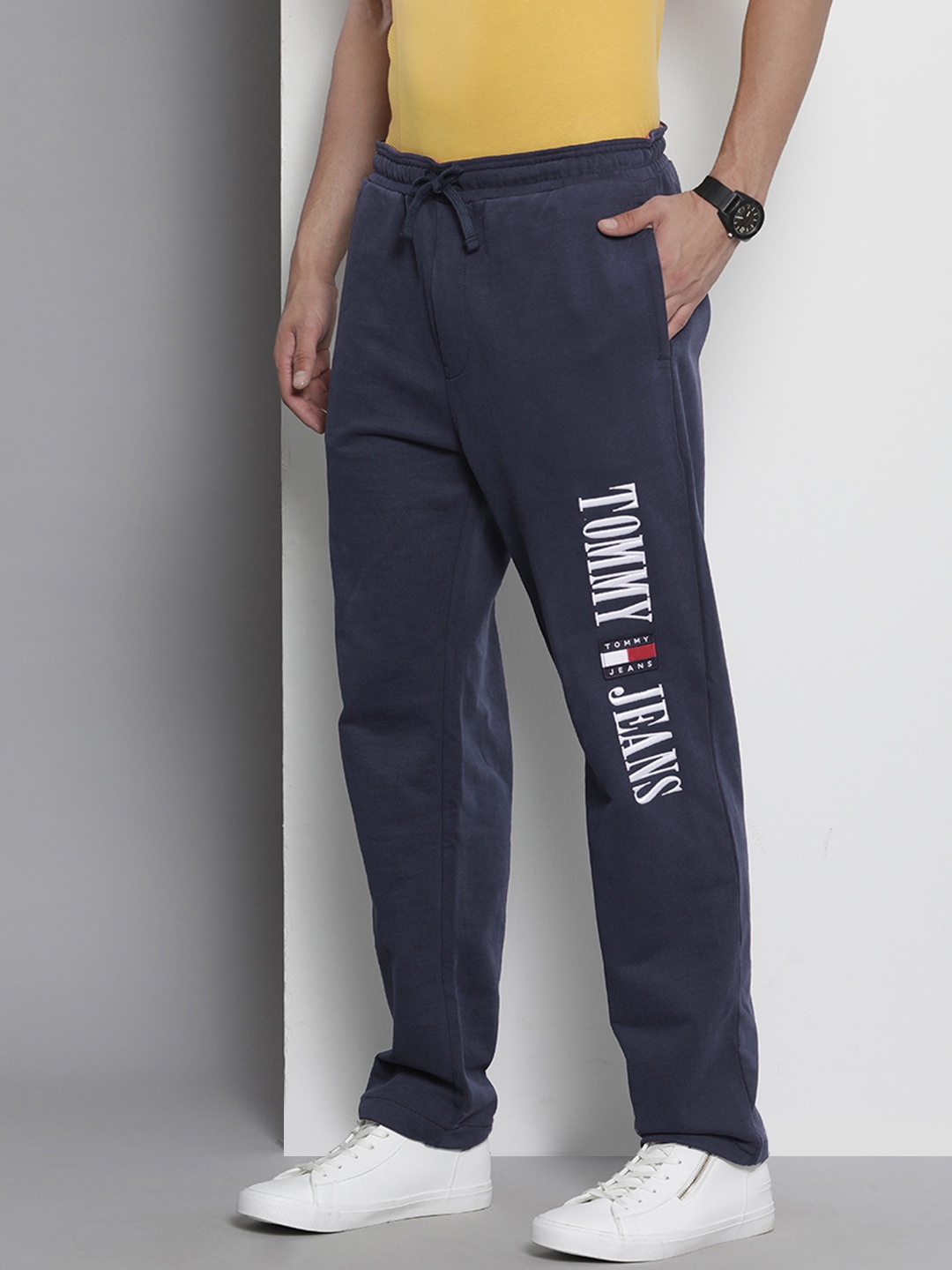 Tommy Hilfiger Men Sustainable Pure Cotton Brand Logo Embroidered Track Pants, Navy blue
Tommy Hilfiger Men Sustainable Pure Cotton Brand Logo Embroidered Track Pants, Navy blue