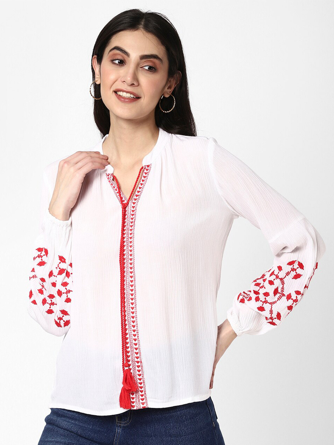 R&B Tie-Up Neck Top, White
R&B Tie-Up Neck Top, White