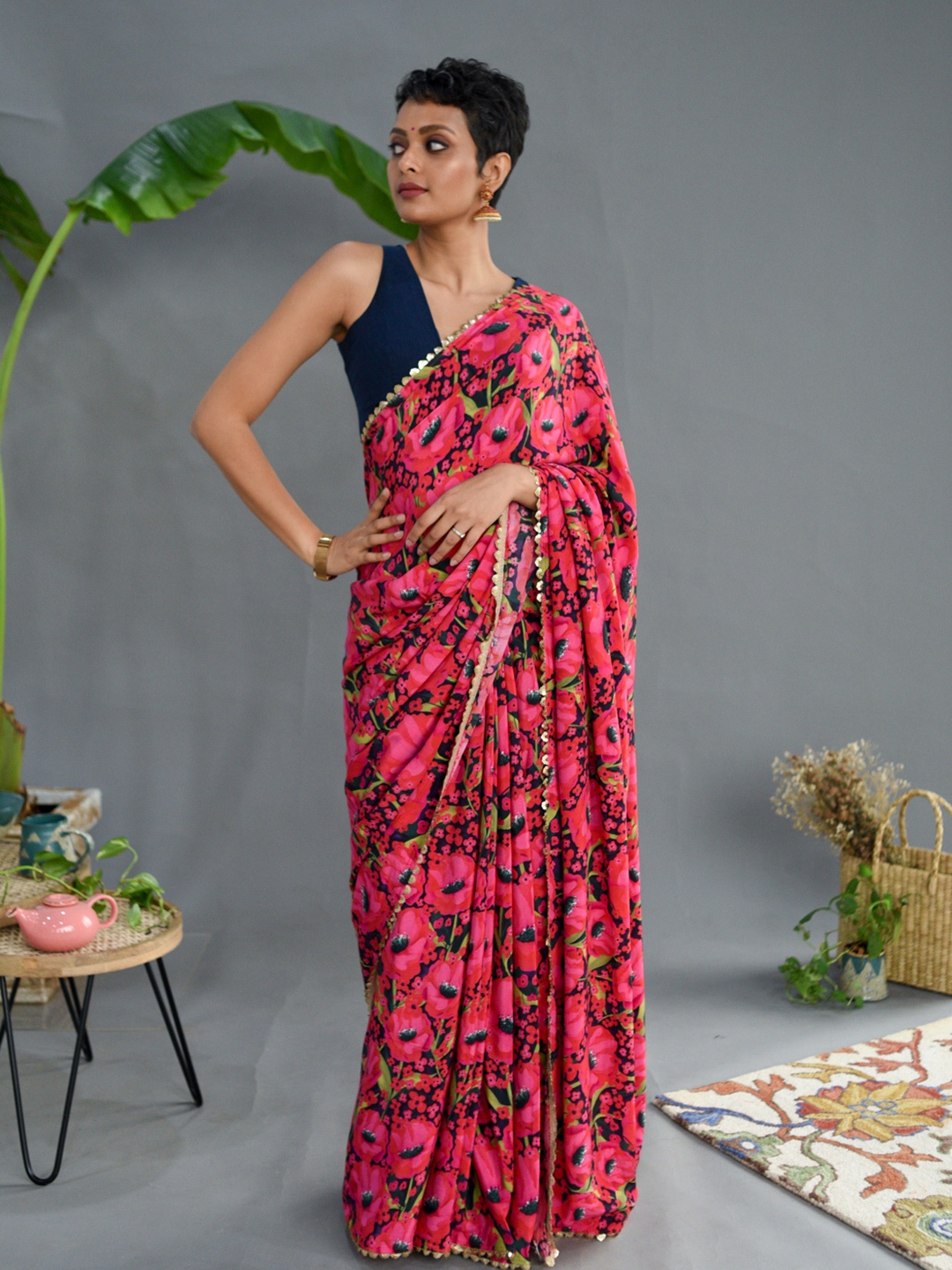 Suta Floral Printed Liva Saree, Pink