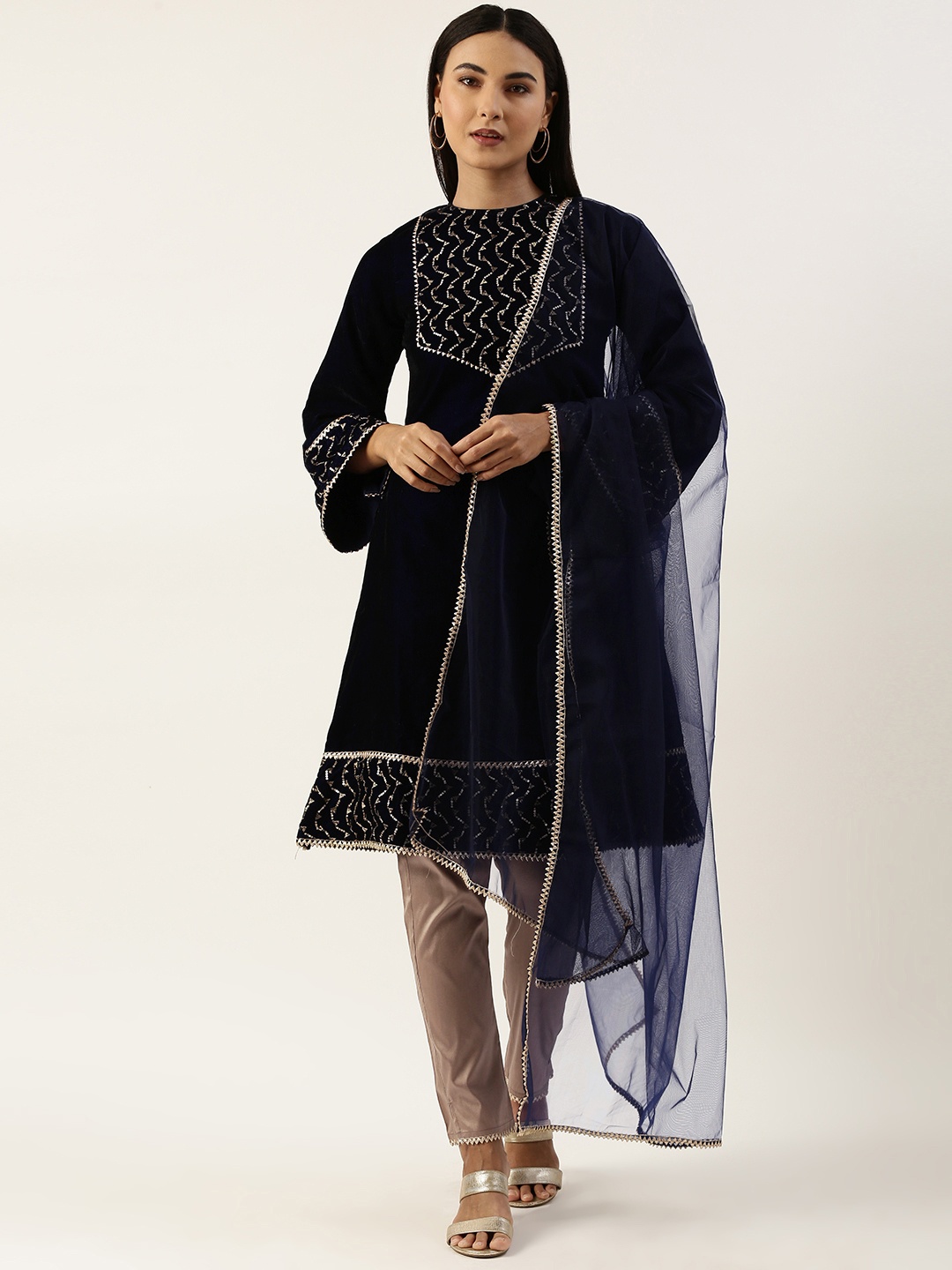 Ethnovog Yoke Design Regular Gotta Patti & Sequinned Velvet Kurta with Trousers & Dupatta, Navy blue
Ethnovog Yoke Design Regular Gotta Patti & Sequinned Velvet Kurta with Trousers & Dupatta, Navy blue