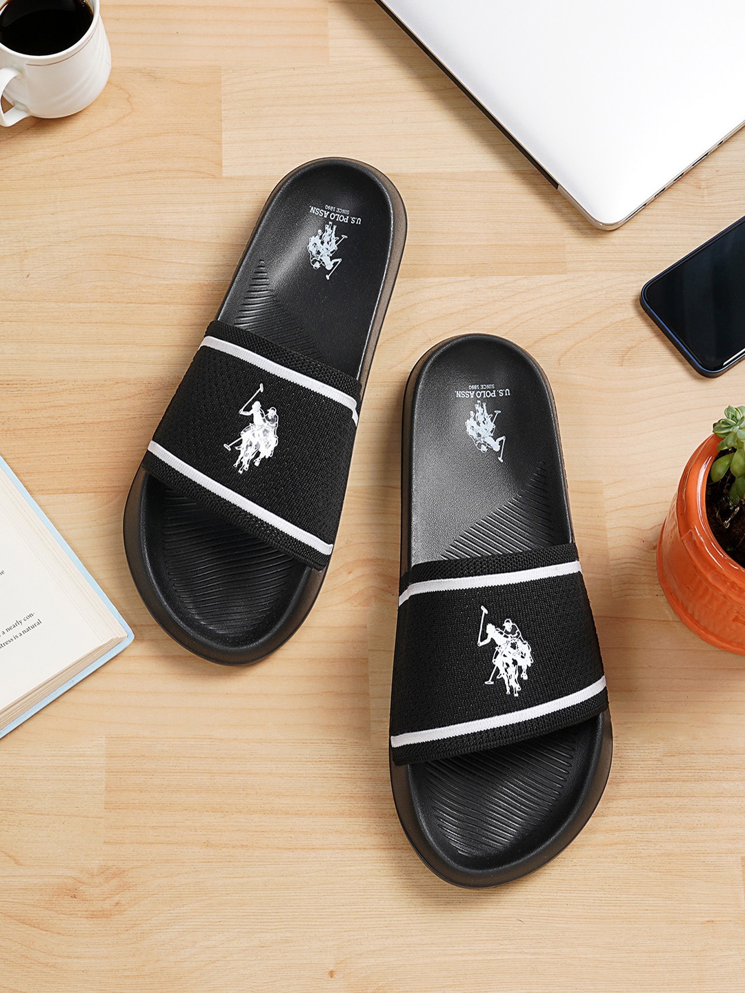 U.S. Polo Assn. Men Sliders, Black