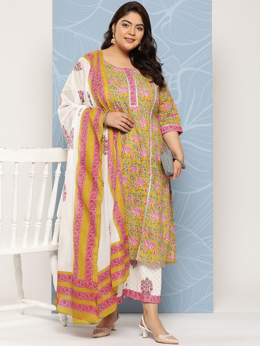 EXTRA LOVE BY LIBAS Women Plus Size Printed Gotta Patti Kurta With Palazzos & With Dupatta, Green
EXTRA LOVE BY LIBAS Women Plus Size Printed Gotta Patti Kurta With Palazzos & With Dupatta, Green