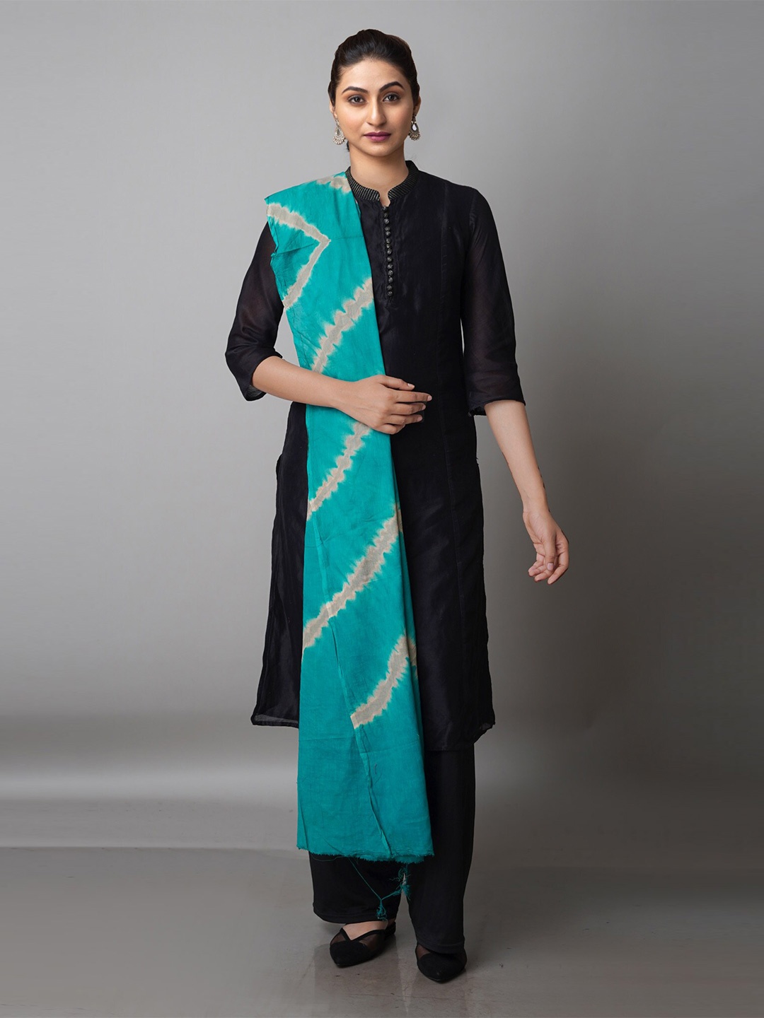 Unnati Silks Ombre Dyed Pure Cotton Shibori Dupatta, Green