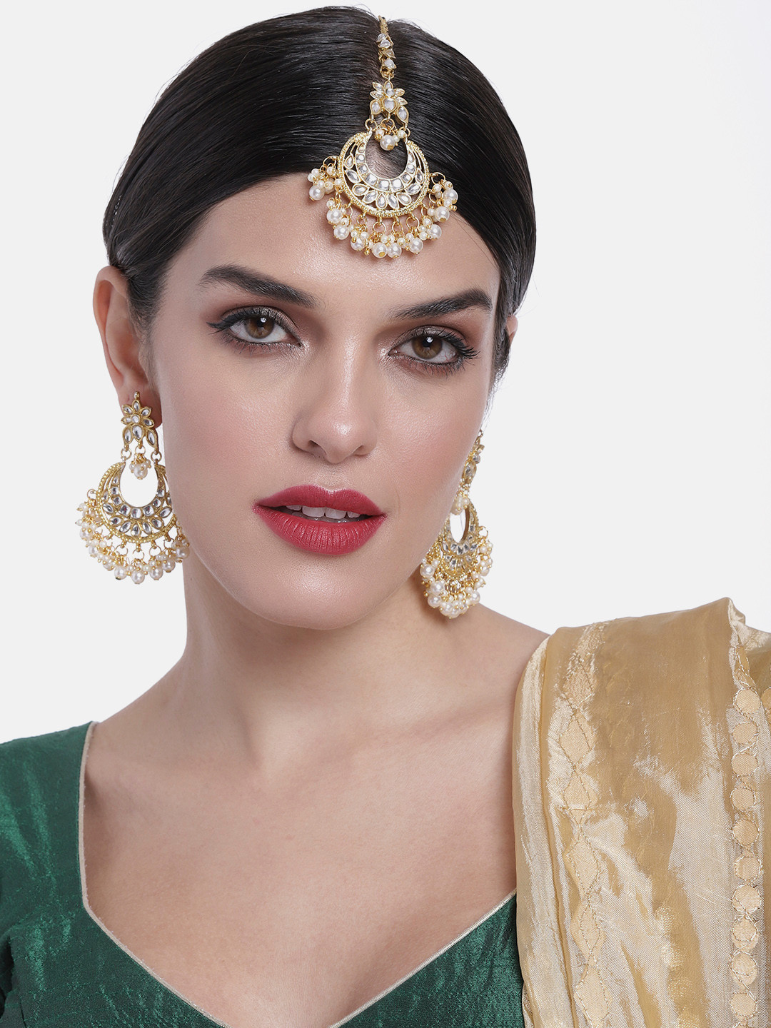 Peora Traditional Gold-Plated Kundan & Pearl Maang Tika & Earrings Jewellery Set, White
Peora Traditional Gold-Plated Kundan & Pearl Maang Tika & Earrings Jewellery Set, White