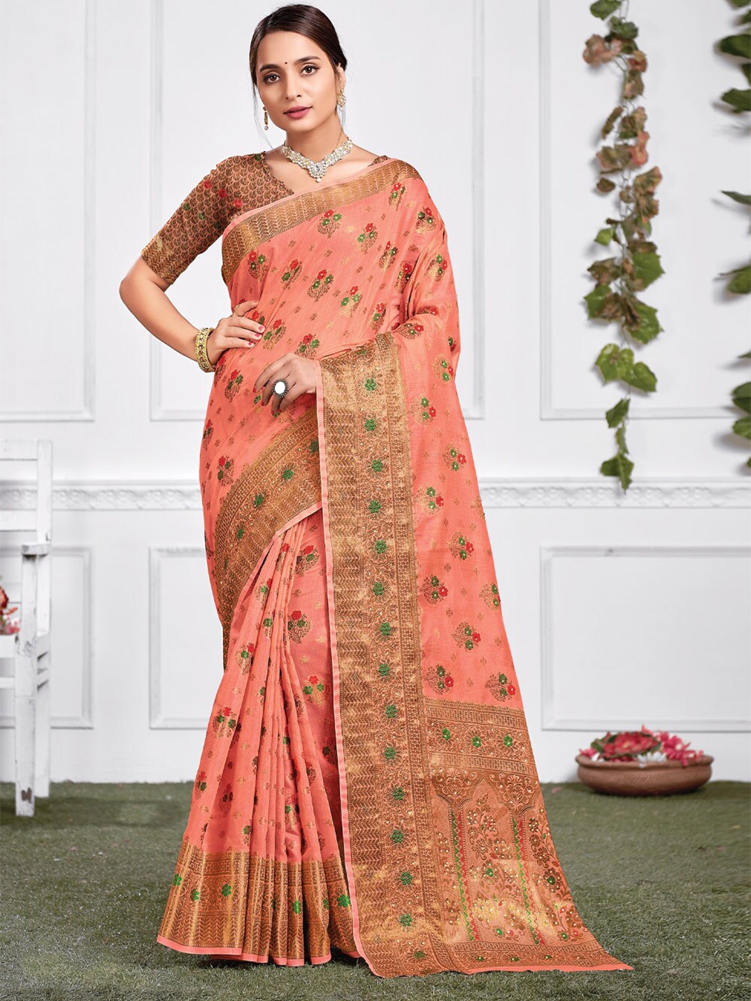SANGAM PRINTS Woven Design Zari Saree, Peach