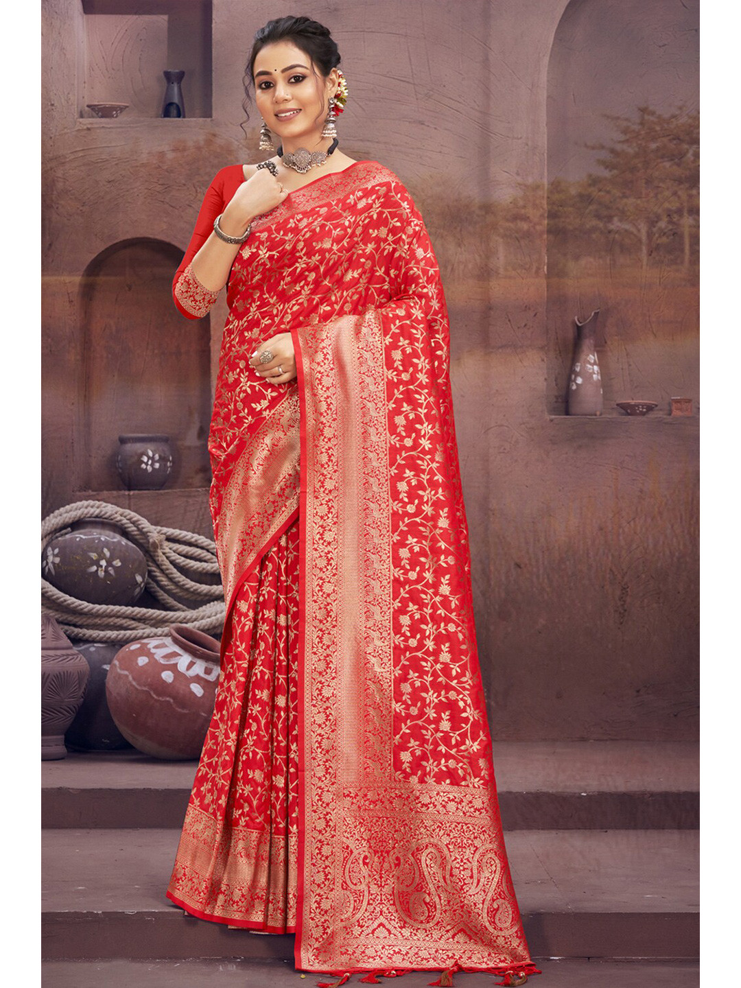 SANGAM PRINTS Ethnic Motifs Zari Silk Blend Saree, Red
SANGAM PRINTS Ethnic Motifs Zari Silk Blend Saree, Red