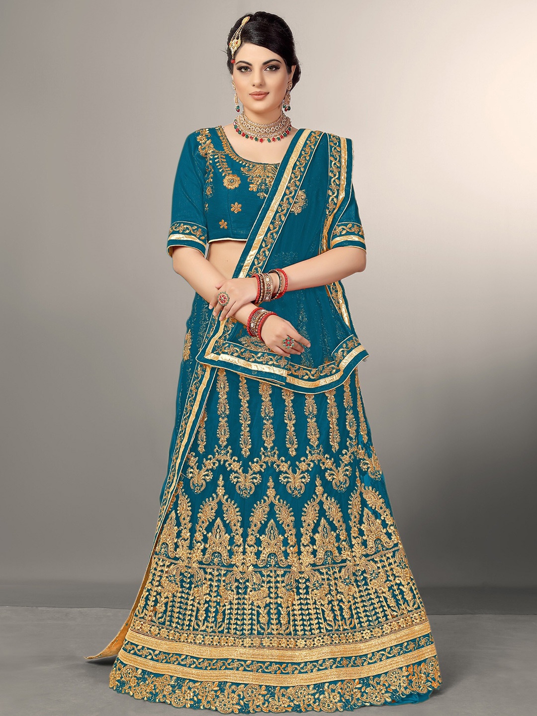 Sarvayog Fashion Embroidered Semi-Stitched Lehenga & Unstitched Blouse With Dupatta, Na
Sarvayog Fashion Embroidered Semi-Stitched Lehenga & Unstitched Blouse With Dupatta, Na