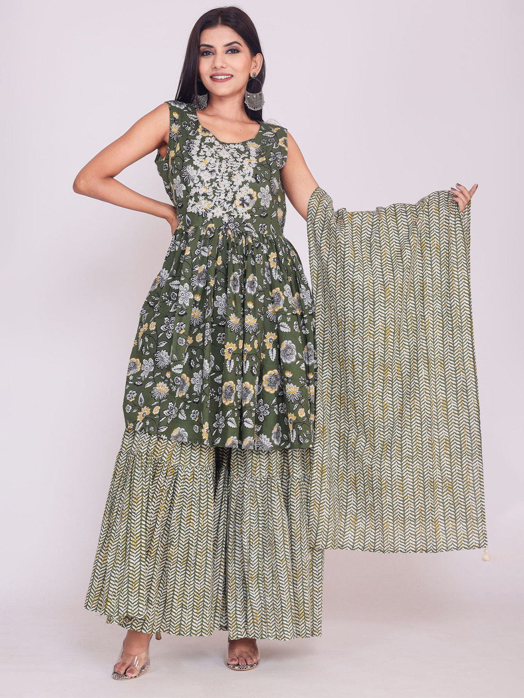 FASHION DWAR Women Floral Printed Thread Work Pure Cotton Kurti With Sharara & Dupatta, Green
FASHION DWAR Women Floral Printed Thread Work Pure Cotton Kurti With Sharara & Dupatta, Green