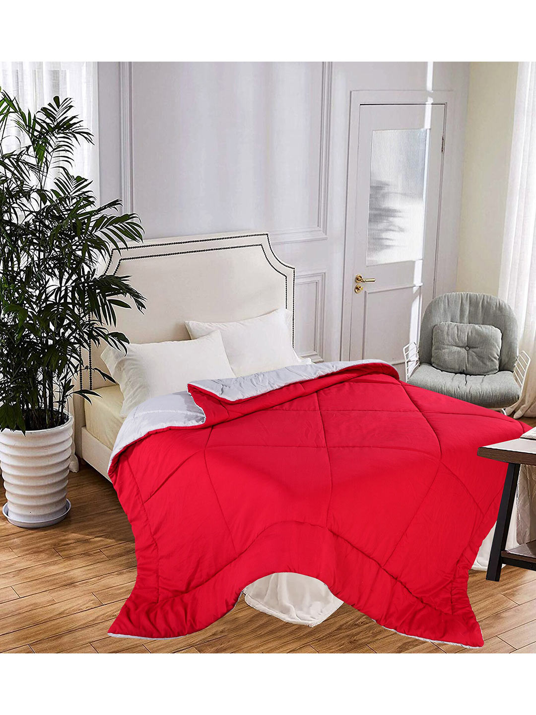 THE little BIG STORE Red & White Reversible Heavy Winter Double Bed Comforter 
THE little BIG STORE Red & White Reversible Heavy Winter Double Bed Comforter