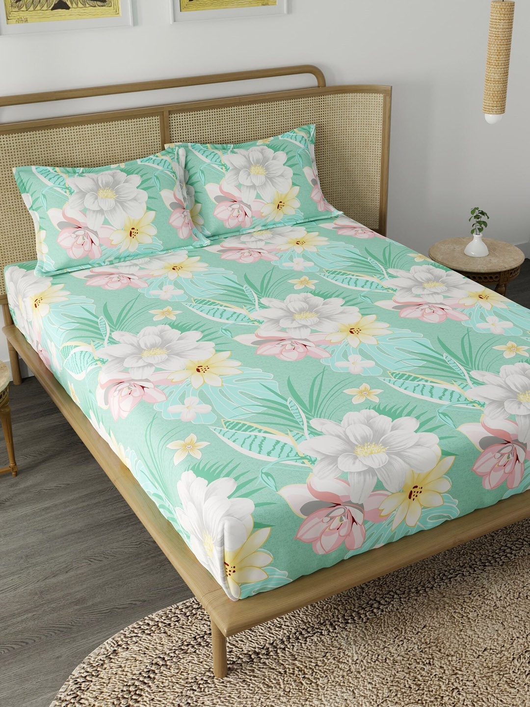 CHHAVI INDIA Green & Pink Floral Ultra Soft 210 TC King Bedsheet with 2 Pillow Covers
CHHAVI INDIA Green & Pink Floral Ultra Soft 210 TC King Bedsheet with 2 Pillow Covers