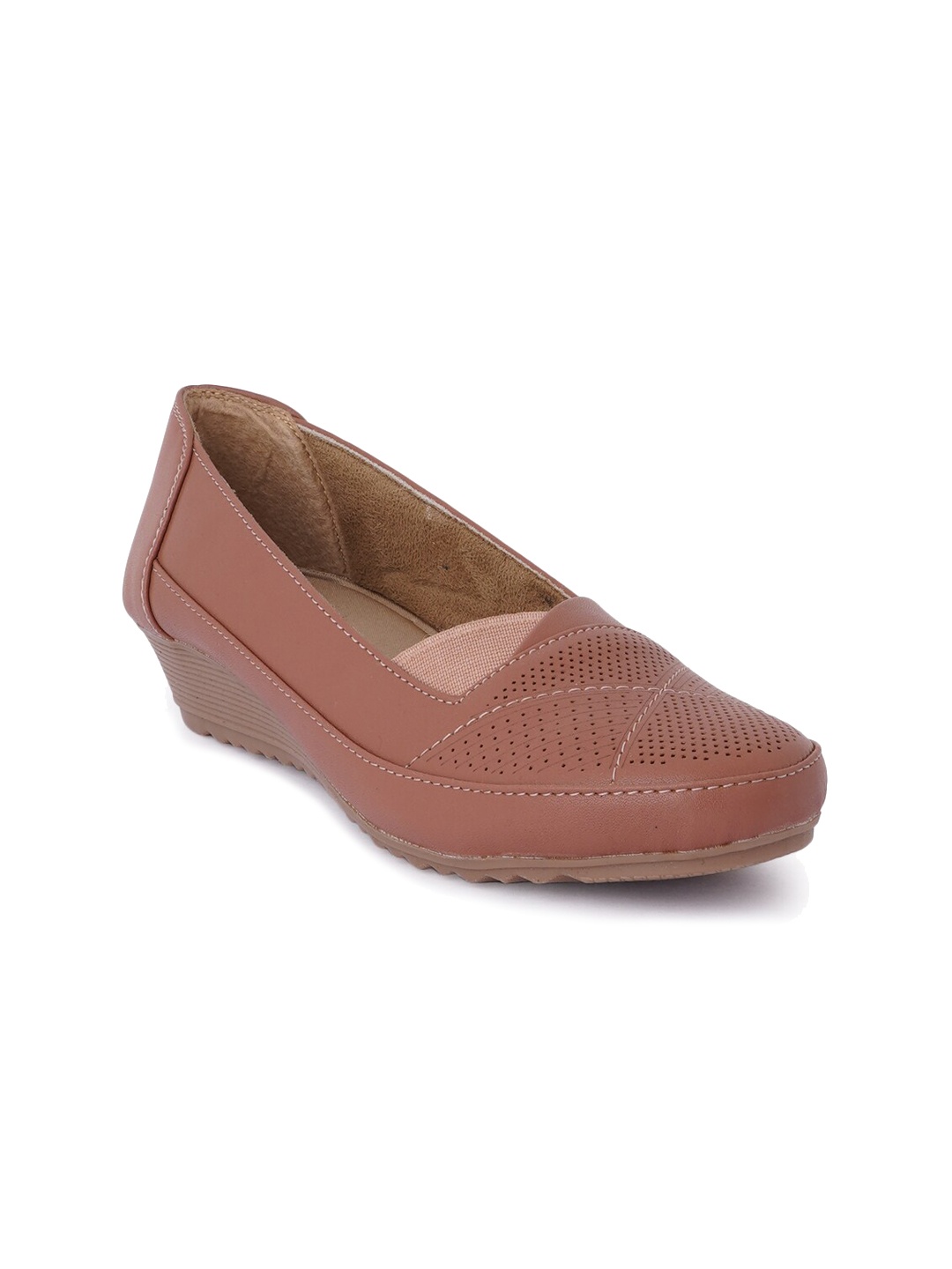 VEILLE Women Textured Laser Cuts Pump Shoes, Brown