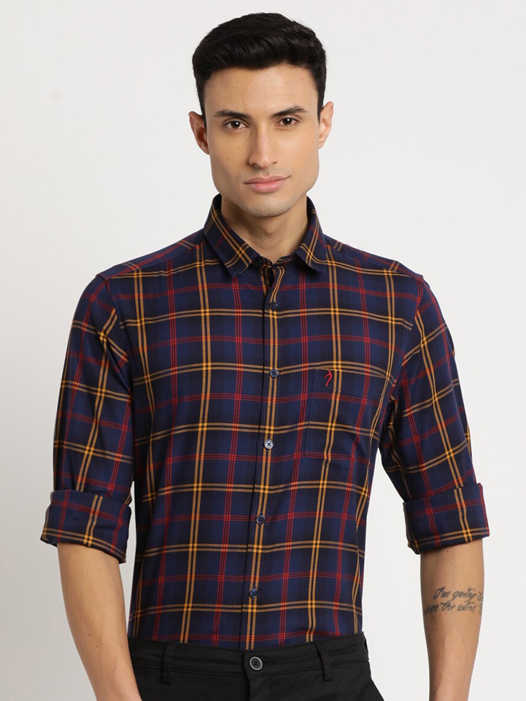 Indian Terrain Men Chiseled Slim Fit Tartan Checks Checked Pure Cotton Casual Shirt, Blue
Indian Terrain Men Chiseled Slim Fit Tartan Checks Checked Pure Cotton Casual Shirt, Blue