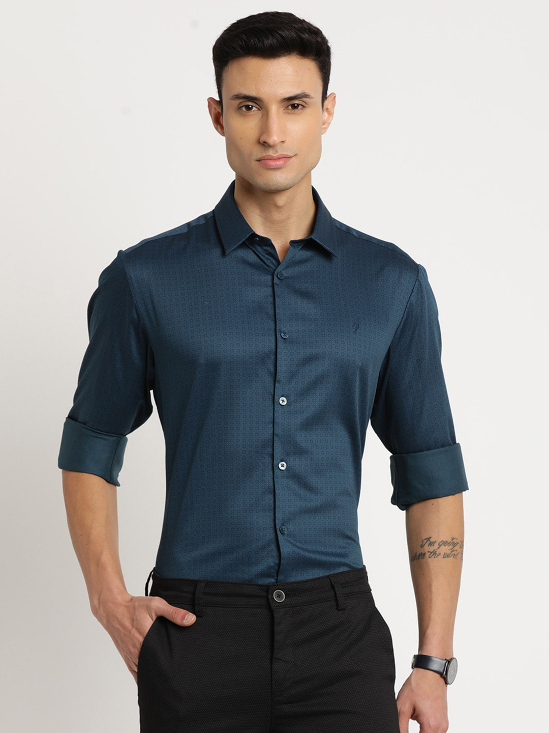 Indian Terrain Men Chiseled Slim Fit Printed Pure Cotton Formal Shirt, Teal 
Indian Terrain Men Chiseled Slim Fit Printed Pure Cotton Formal Shirt, Teal