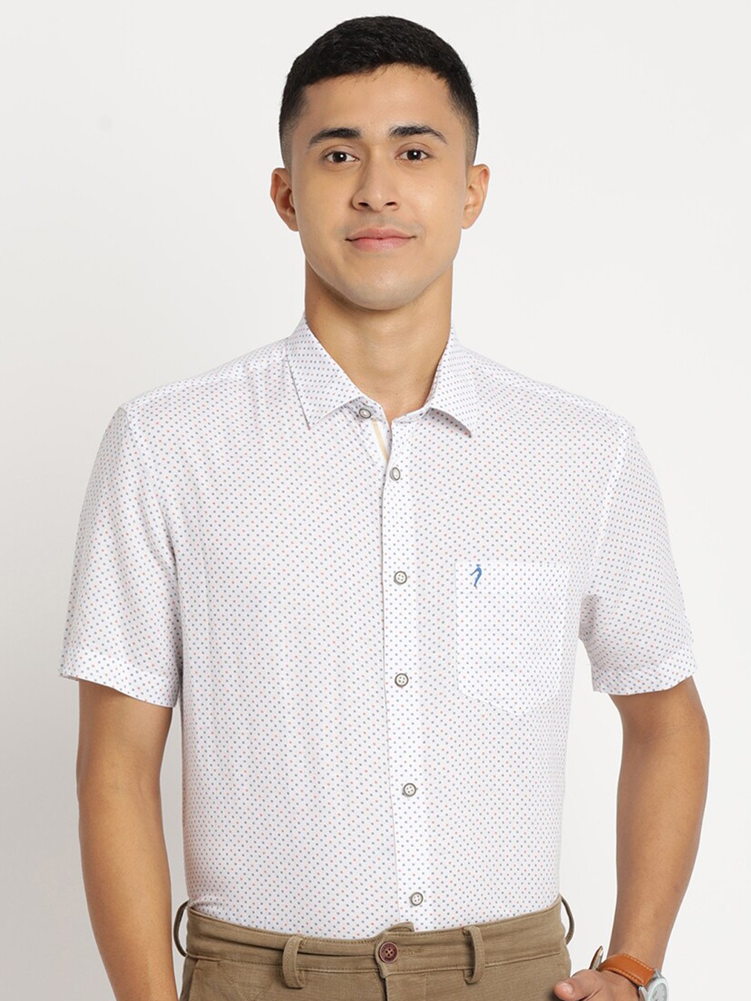 Indian Terrain Men Chiseled Slim Fit Micro Checks Printed Pure Cotton Formal Shirt, White
Indian Terrain Men Chiseled Slim Fit Micro Checks Printed Pure Cotton Formal Shirt, White