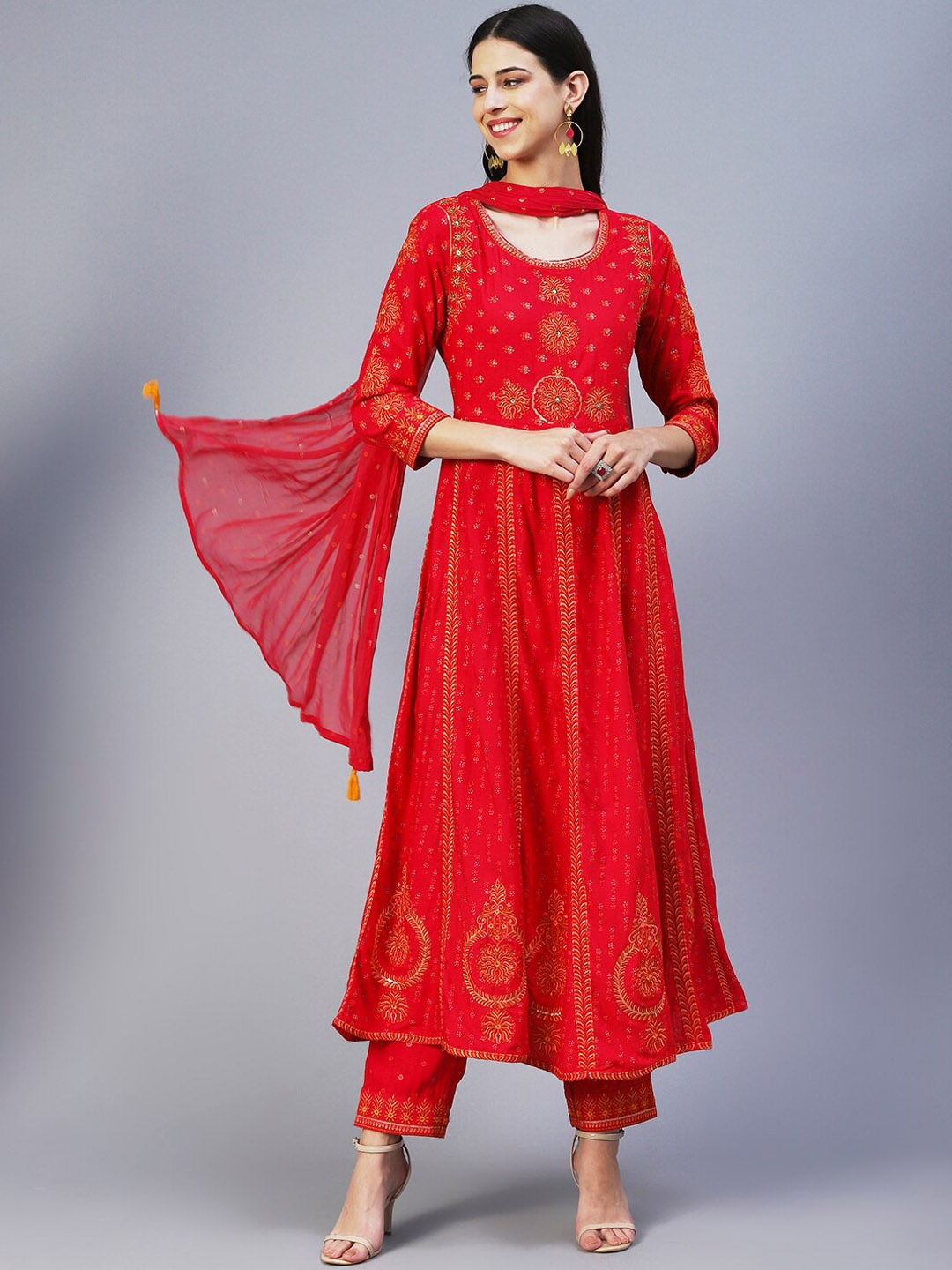 FASHOR Women Ethnic Motifs Printed Panelled Kurta with Trousers & With Dupatta, Pink
FASHOR Women Ethnic Motifs Printed Panelled Kurta with Trousers & With Dupatta, Pink