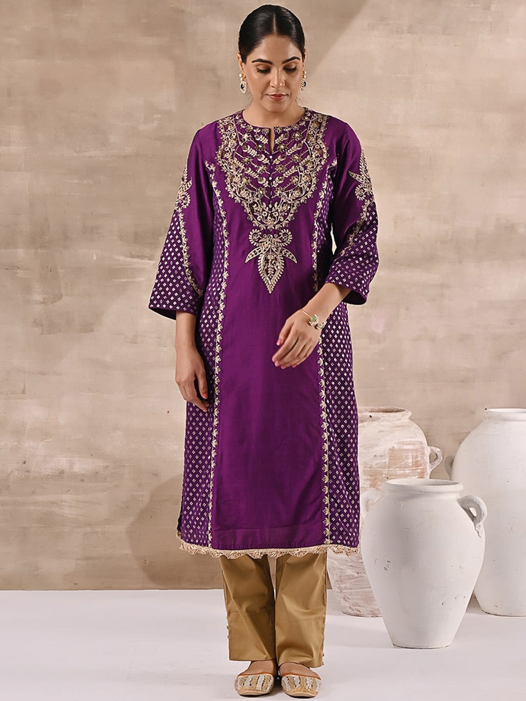 Lakshita Plus Size Women Ethnic Motifs Embroidered Notch Neck Thread Work Cotton Kurta, Purple
Lakshita Plus Size Women Ethnic Motifs Embroidered Notch Neck Thread Work Cotton Kurta, Purple