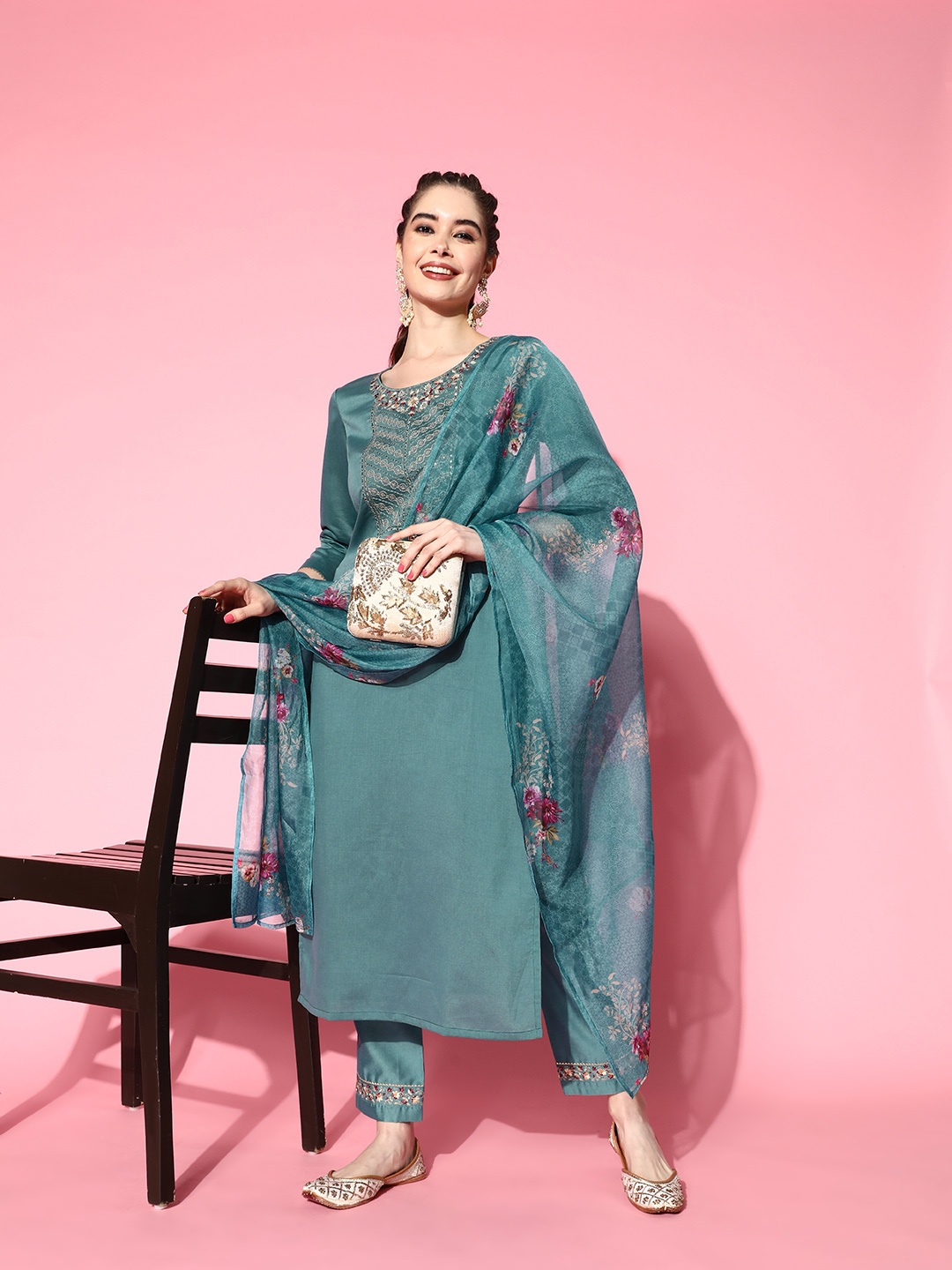 SheWill Women Floral Zari Embroidered Sequinned Kurta with Trousers & Dupatta Set, Blue
SheWill Women Floral Zari Embroidered Sequinned Kurta with Trousers & Dupatta Set, Blue