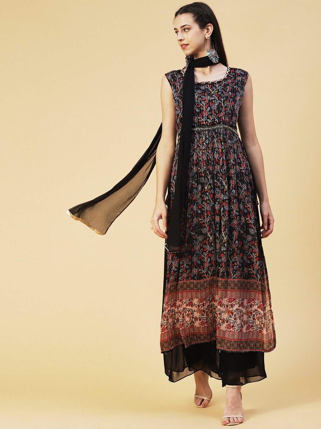 FASHOR Women Black Floral Printed Empire Beads and Stones Kurta with Palazzos & With Dupatta
FASHOR Women Black Floral Printed Empire Beads and Stones Kurta with Palazzos & With Dupatta