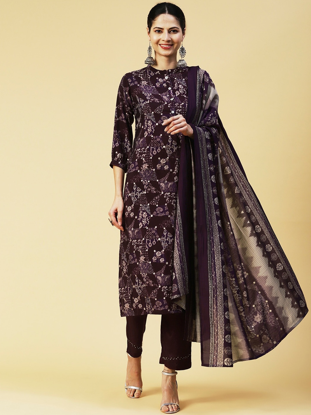 FASHOR Women Ethnic Motifs Printed Beads and Stones Kurta with Trousers & Dupatta, Purple
FASHOR Women Ethnic Motifs Printed Beads and Stones Kurta with Trousers & Dupatta, Purple