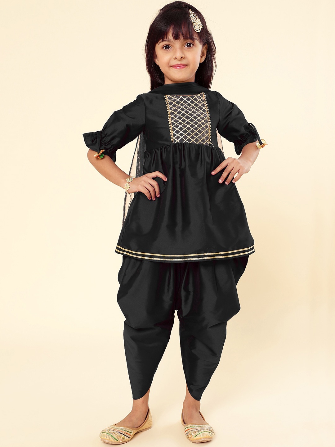 A.T.U.N. Girls Yoke Design Empire Gotta Patti Kurti With Dhoti Pants & Dupatta, Black
A.T.U.N. Girls Yoke Design Empire Gotta Patti Kurti With Dhoti Pants & Dupatta, Black