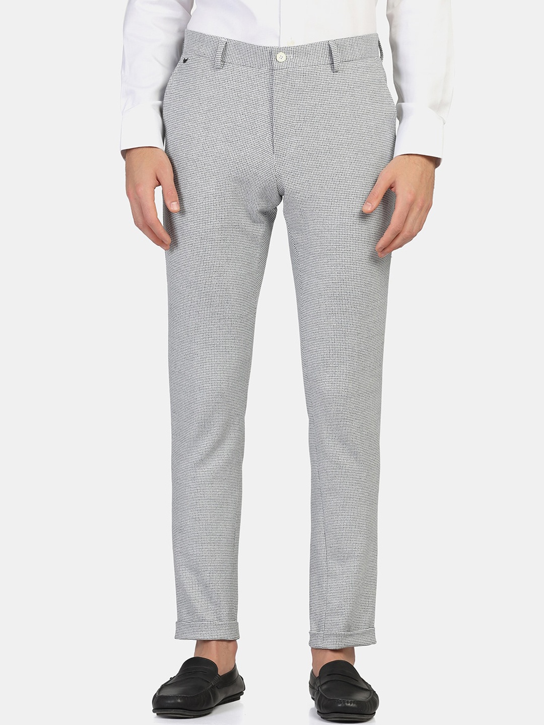Blackberrys Men Textured Slim Fit Low-Rise Trousers, Grey