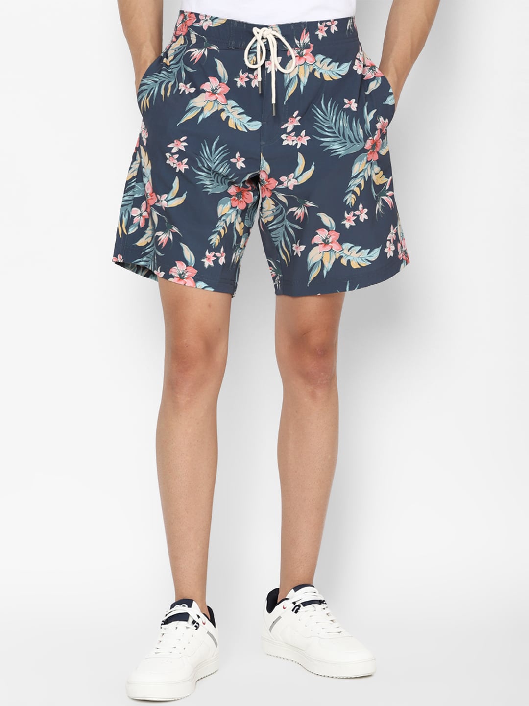 AMERICAN EAGLE OUTFITTERS Men Floral Printed Shorts, Blue