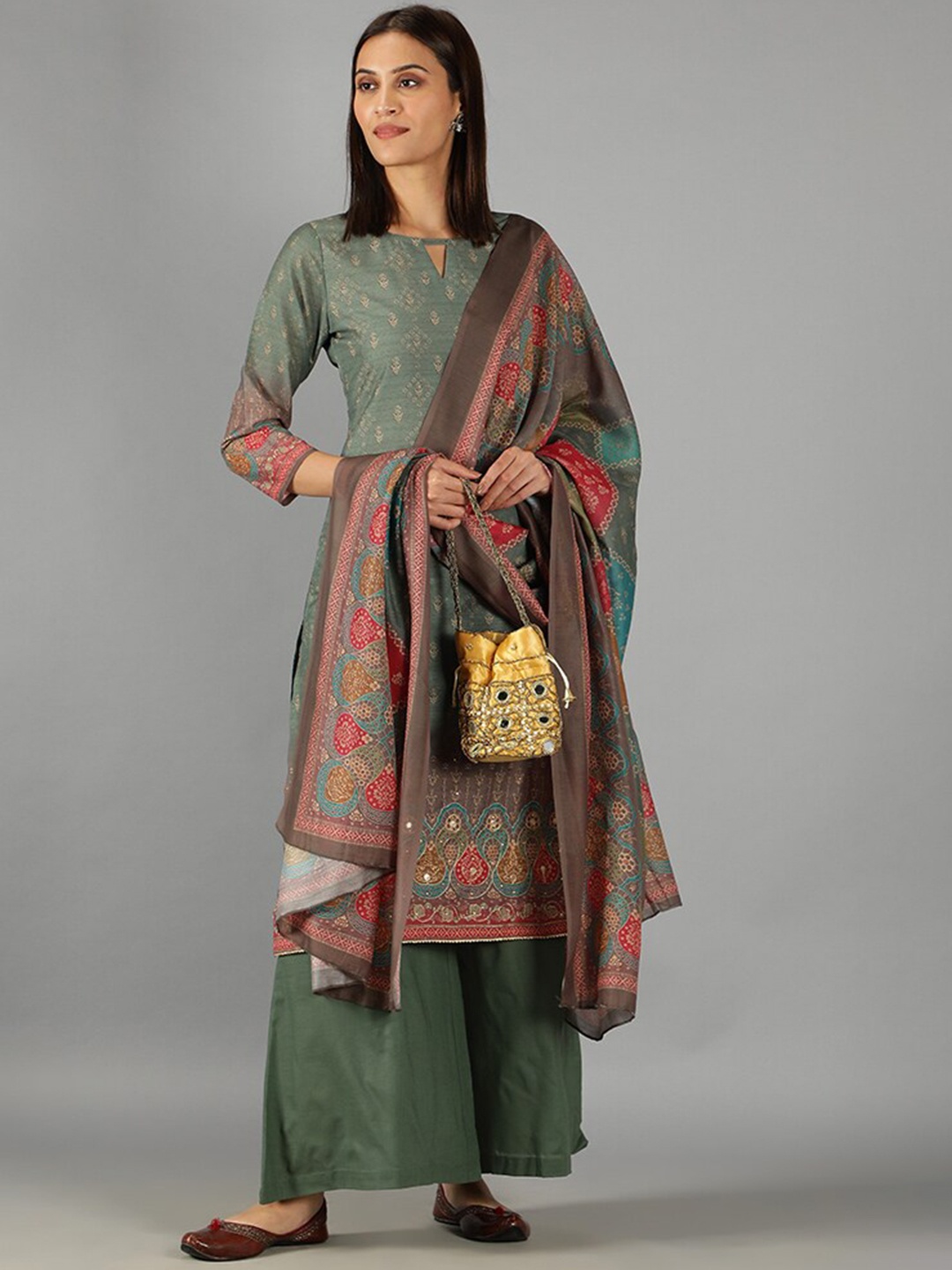 BARARA ETHNIC Women Ethnic Motifs Printed Pure Cotton Kurta with Palazzos & Dupatta, Green
BARARA ETHNIC Women Ethnic Motifs Printed Pure Cotton Kurta with Palazzos & Dupatta, Green