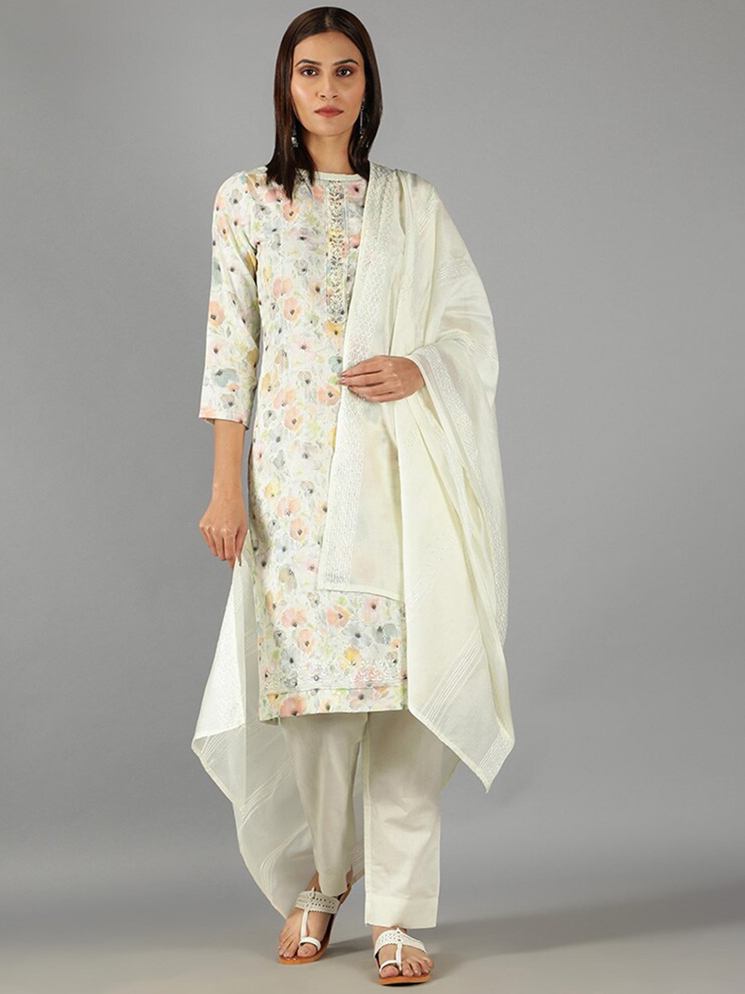 BARARA ETHNIC Women Floral Printed Pure Cotton Kurta with Trousers & With Dupatta, Yellow
BARARA ETHNIC Women Floral Printed Pure Cotton Kurta with Trousers & With Dupatta, Yellow