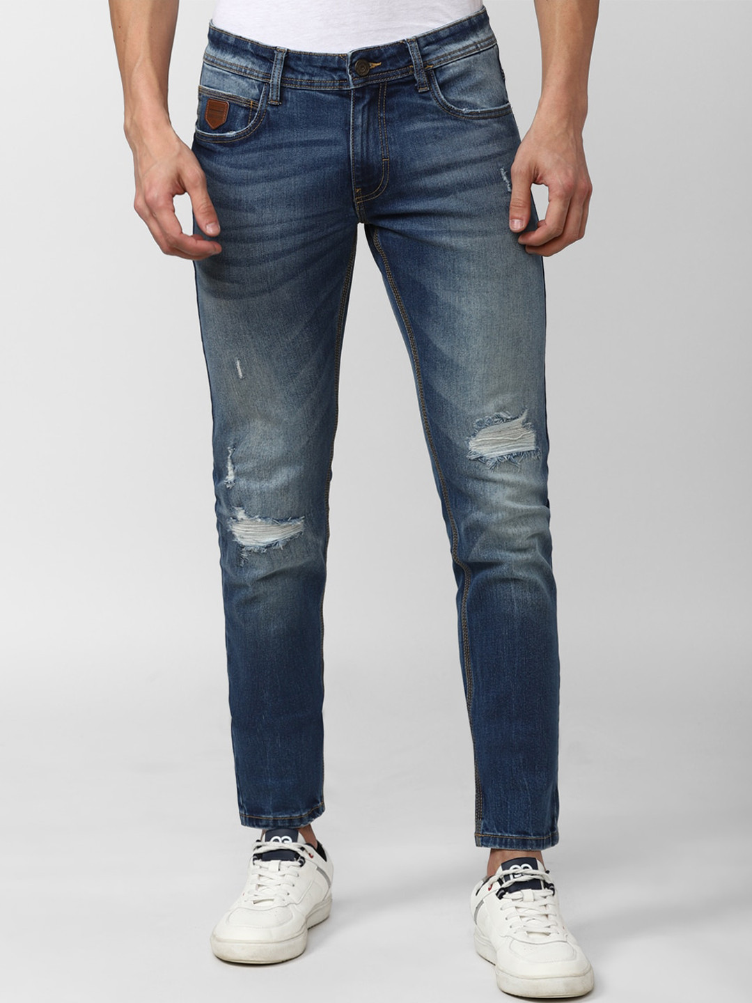 Peter England Casuals Men Cotton Slim Fit Mildly Distressed Heavy Fade Jeans, Navy blue
Peter England Casuals Men Cotton Slim Fit Mildly Distressed Heavy Fade Jeans, Navy blue