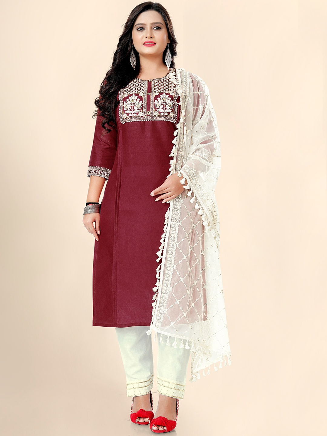 Fashion FRICKS Embroidered Thread Work Pure Cotton Kurta with Trousers & With Dupatta, Maroon
Fashion FRICKS Embroidered Thread Work Pure Cotton Kurta with Trousers & With Dupatta, Maroon
