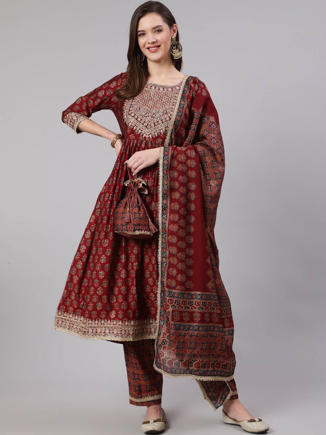 KALINI Ethnic Motifs Embroidered Sequinned Kurta with Trousers & With Dupatta, Maroon
KALINI Ethnic Motifs Embroidered Sequinned Kurta with Trousers & With Dupatta, Maroon