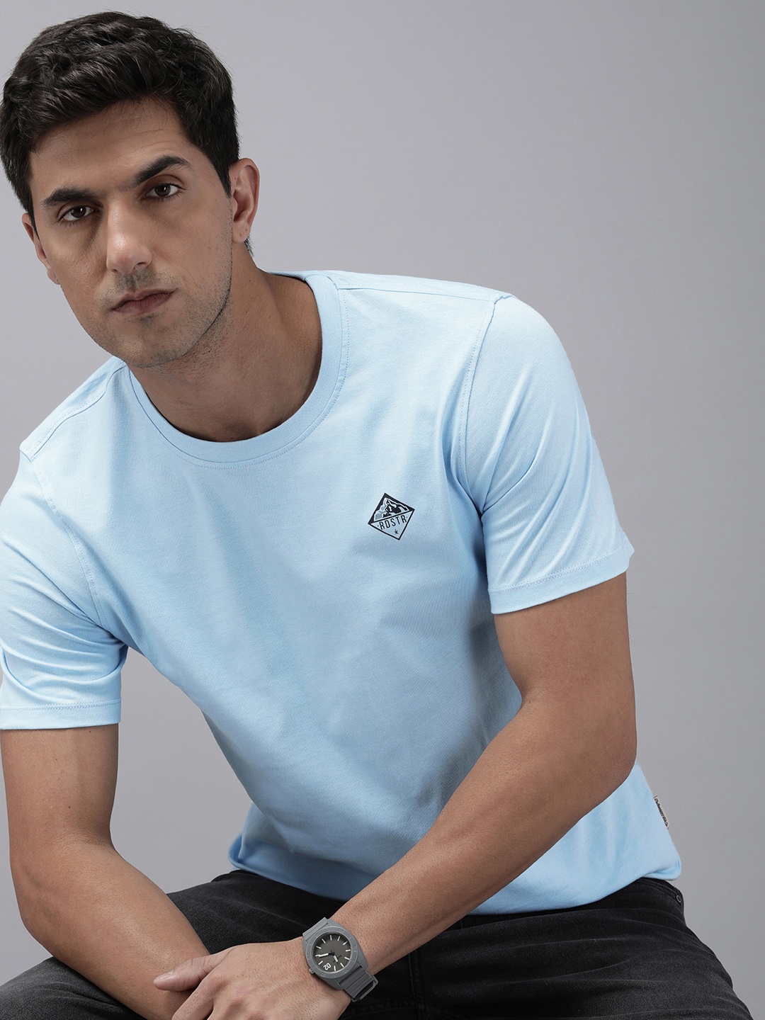 The Roadster Lifestyle Co. Men Pure Cotton Solid Round Neck T-shirt With Brand logo Detail, Blue
The Roadster Lifestyle Co. Men Pure Cotton Solid Round Neck T-shirt With Brand logo Detail, Blue