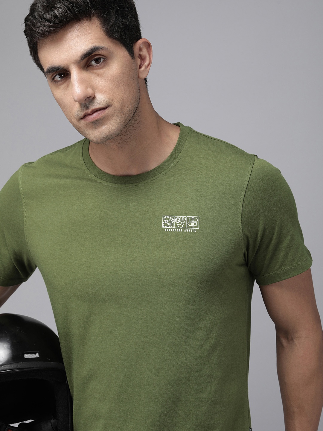 The Roadster Lifestyle Co. Men Pure Cotton Solid Round Neck T-shirt With Brand logo Detail, Olive
The Roadster Lifestyle Co. Men Pure Cotton Solid Round Neck T-shirt With Brand logo Detail, Olive