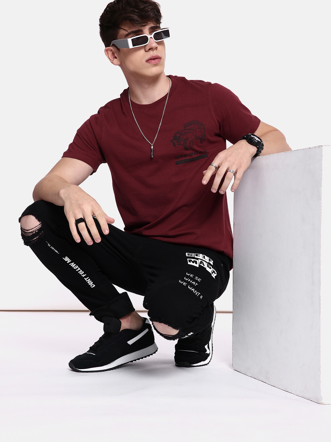 The Roadster Lifestyle Co. Men Royal Maroon Printed Pure Cotton Snapshot Summers T-shirt
The Roadster Lifestyle Co. Men Royal Maroon Printed Pure Cotton Snapshot Summers T-shirt