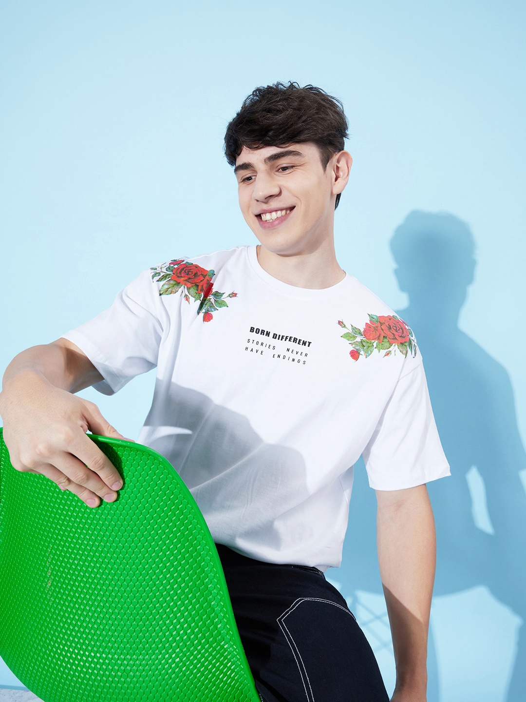 Kook N Keech Men Snow White Floral Pure Cotton Love is in the Air Flower Power T-shirt
Kook N Keech Men Snow White Floral Pure Cotton Love is in the Air Flower Power T-shirt