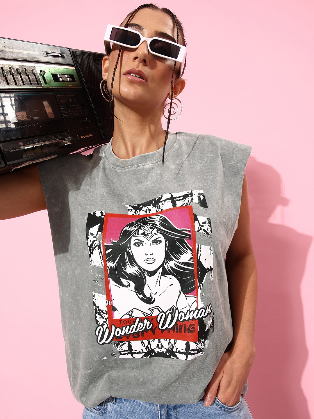 Kook N Keech Wonder Woman Ash Grey 90's Hollaback Poster Graphics Pure Cotton T-shirt
Kook N Keech Wonder Woman Ash Grey 90's Hollaback Poster Graphics Pure Cotton T-shirt