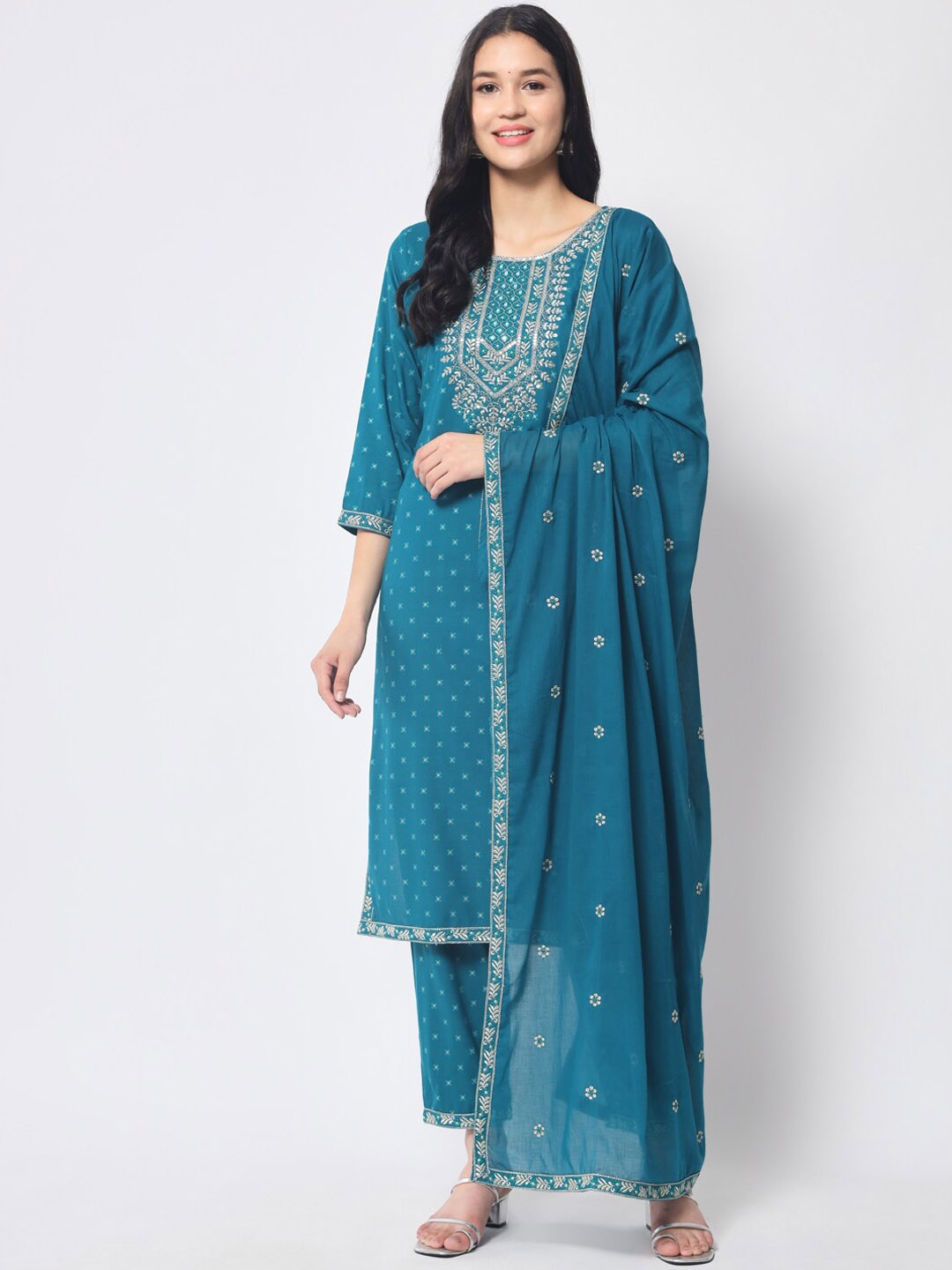 IkDaiya Floral Embroidered Thread Work Kurta with Trousers & With Dupatta, Turquoise blue
IkDaiya Floral Embroidered Thread Work Kurta with Trousers & With Dupatta, Turquoise blue