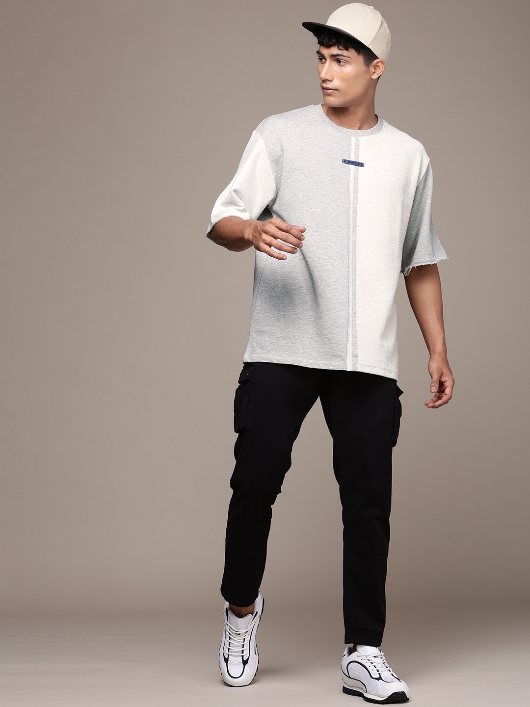 FORCE IX Men Colourblocked Oversized Drop-Shoulder Sleeves Applique Loose T-shirt, Grey
FORCE IX Men Colourblocked Oversized Drop-Shoulder Sleeves Applique Loose T-shirt, Grey