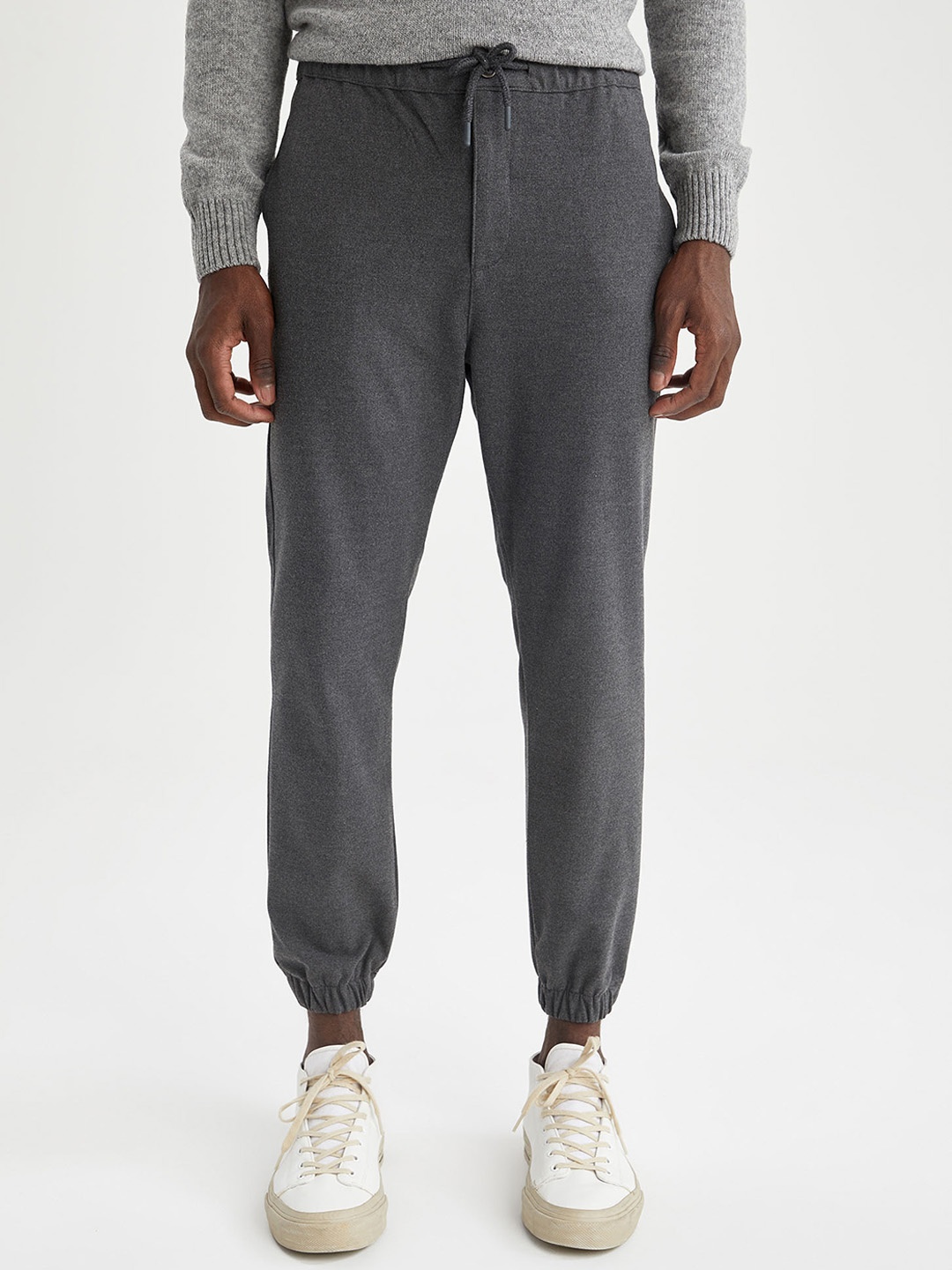 DeFacto Men Solid Joggers, Grey