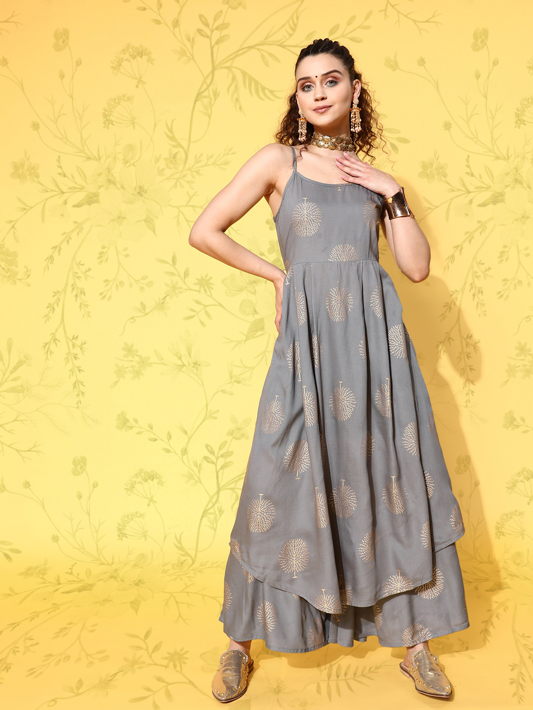 InWeave Women Ethnic Motifs Printed Kurta with Palazzos, Grey
InWeave Women Ethnic Motifs Printed Kurta with Palazzos, Grey