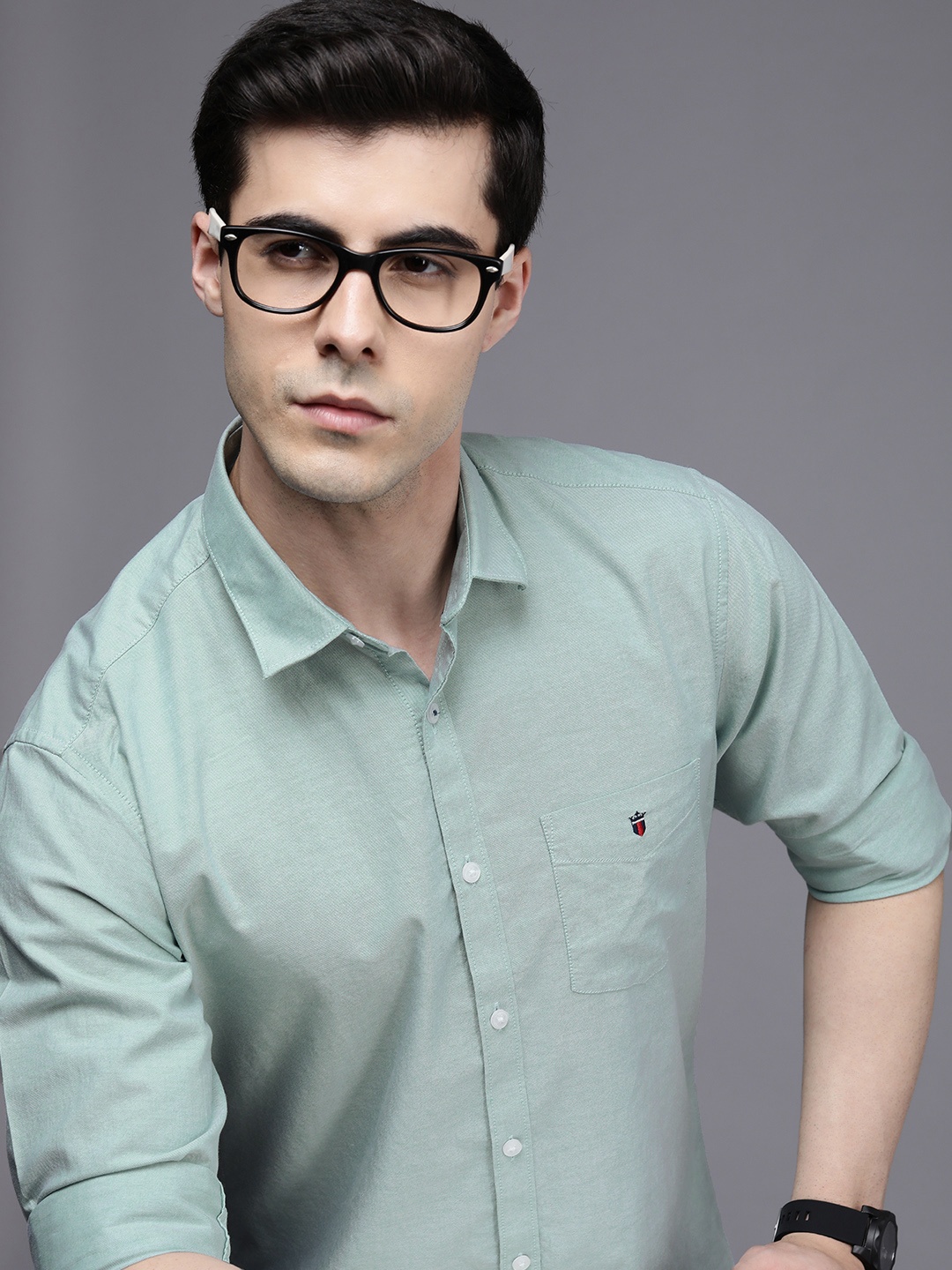 Louis Philippe Sport Men Slim Fit Solid Opaque Pure Cotton Casual Shirt With Chest Pocket, Green
Louis Philippe Sport Men Slim Fit Solid Opaque Pure Cotton Casual Shirt With Chest Pocket, Green