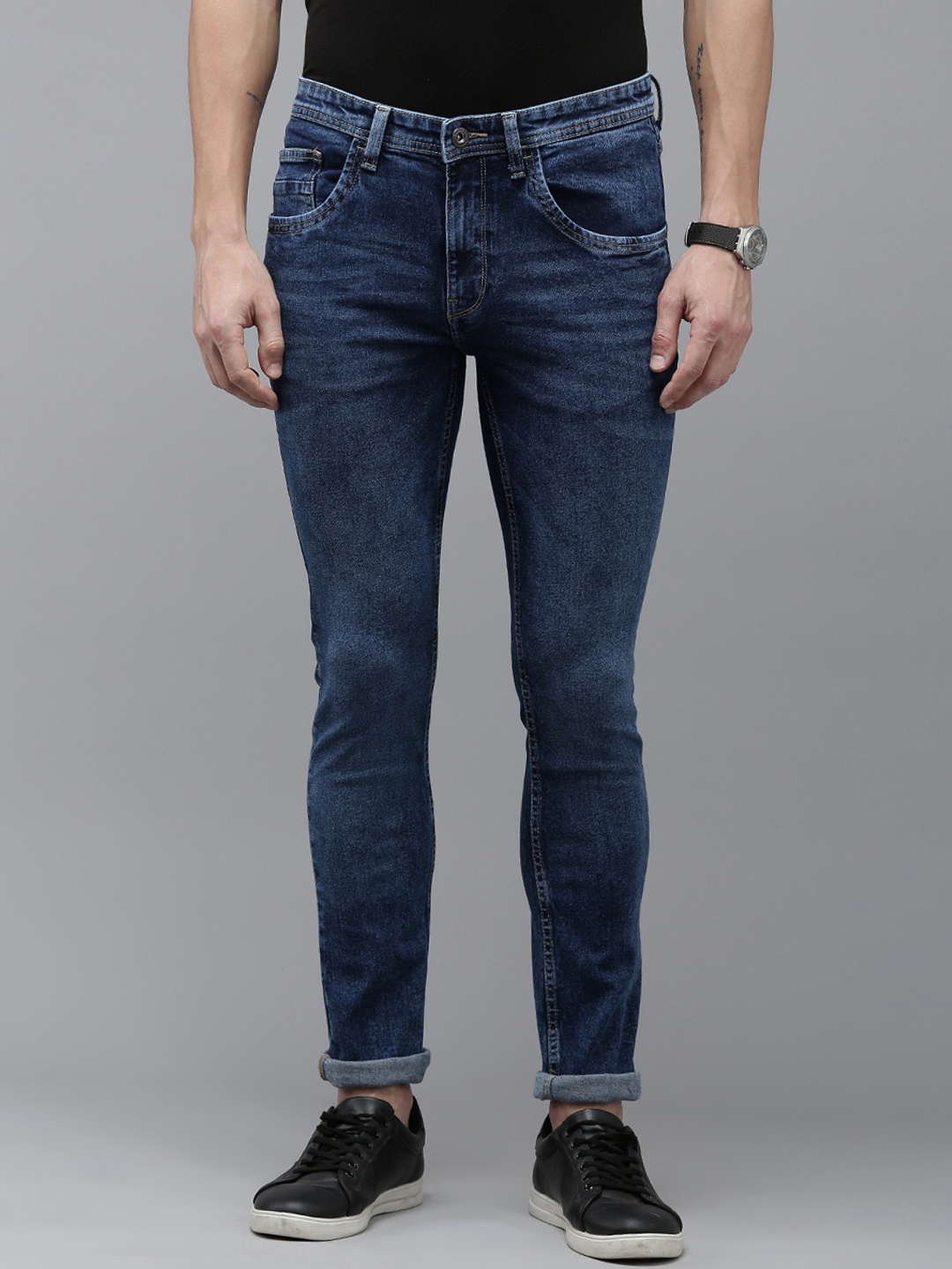 VAN HEUSEN DENIM LABS Men Skinny Fit Light Fade Stretchable Mid-Rise Jeans, Blue
VAN HEUSEN DENIM LABS Men Skinny Fit Light Fade Stretchable Mid-Rise Jeans, Blue