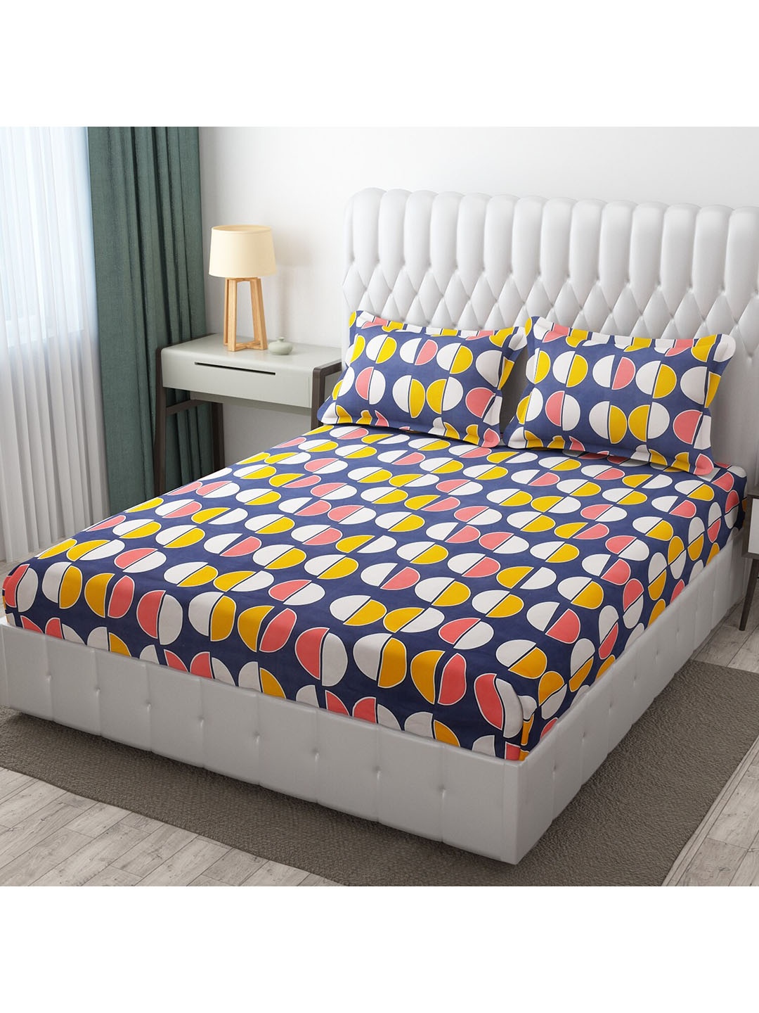 Bajo's Blue & Yellow Geometric Printed 250 TC King Cotton Bedsheet with 2 Pillow Covers