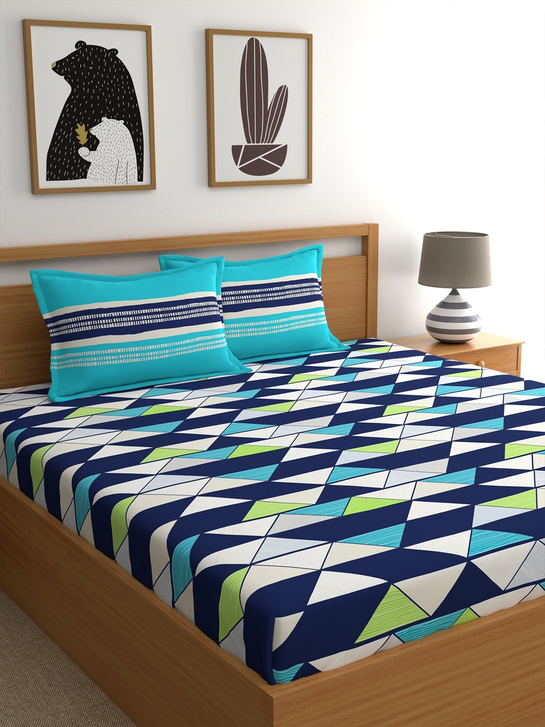 Home Ecstasy Navy Blue & White Printed 140 TC King Cotton Bedsheet with 2 Pillow Covers
Home Ecstasy Navy Blue & White Printed 140 TC King Cotton Bedsheet with 2 Pillow Covers